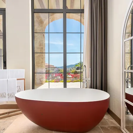 A Musical Escape With Euterpe Kaş